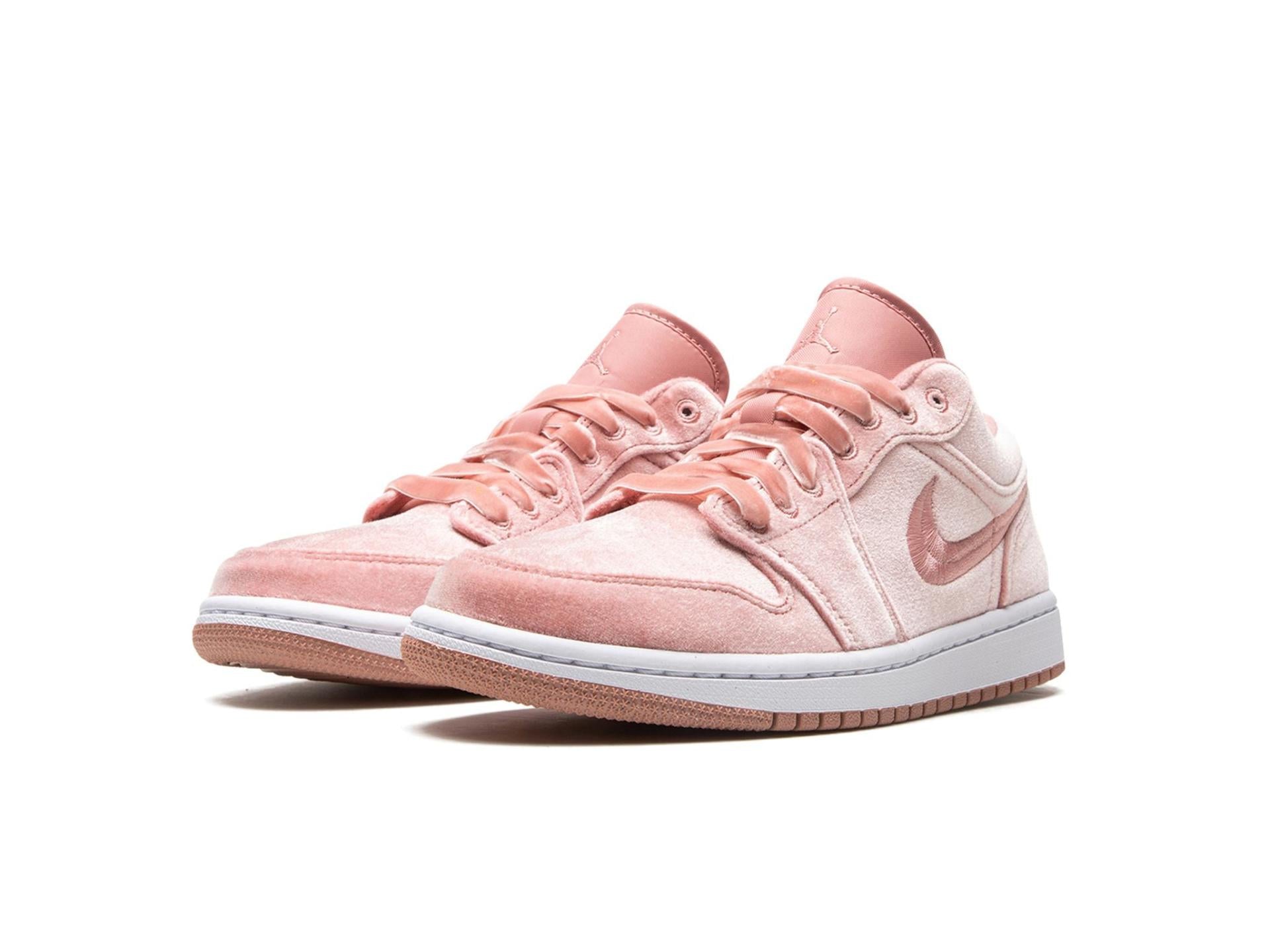 Air Jordan 1 Low Pink Velvet (W)