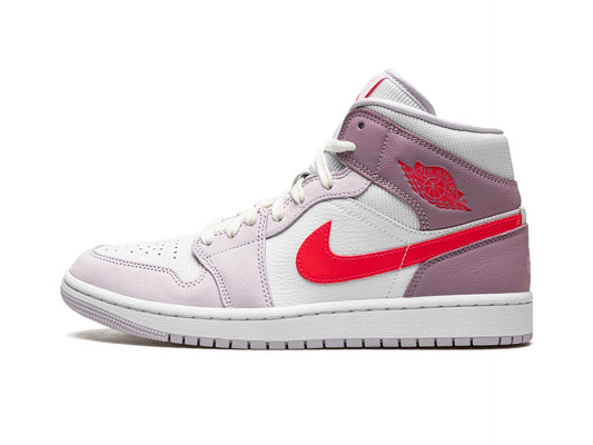 Air Jordan 1 Mid Premium Valentines Day (W)