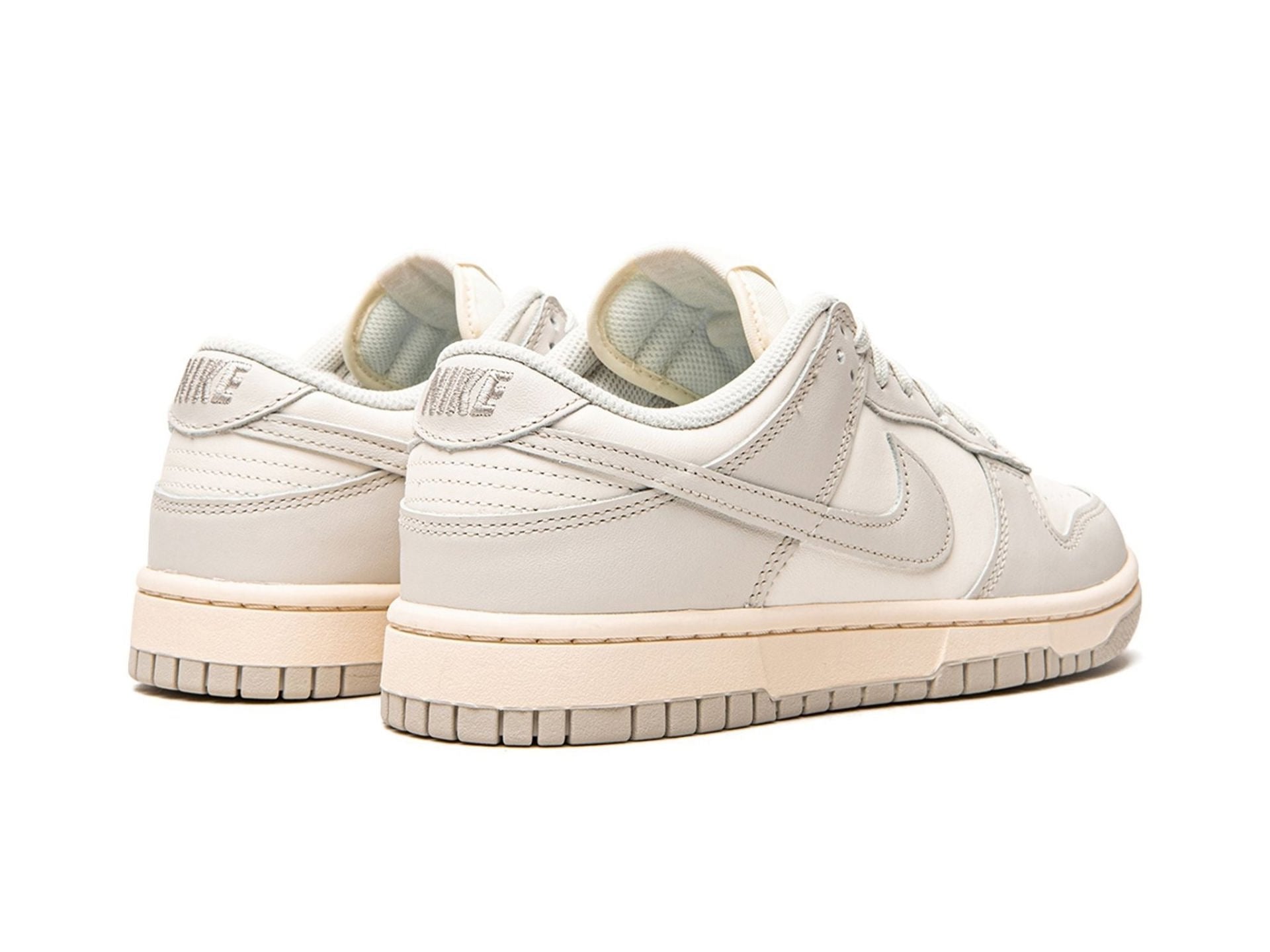Nike Dunk Low Light Bone (W)