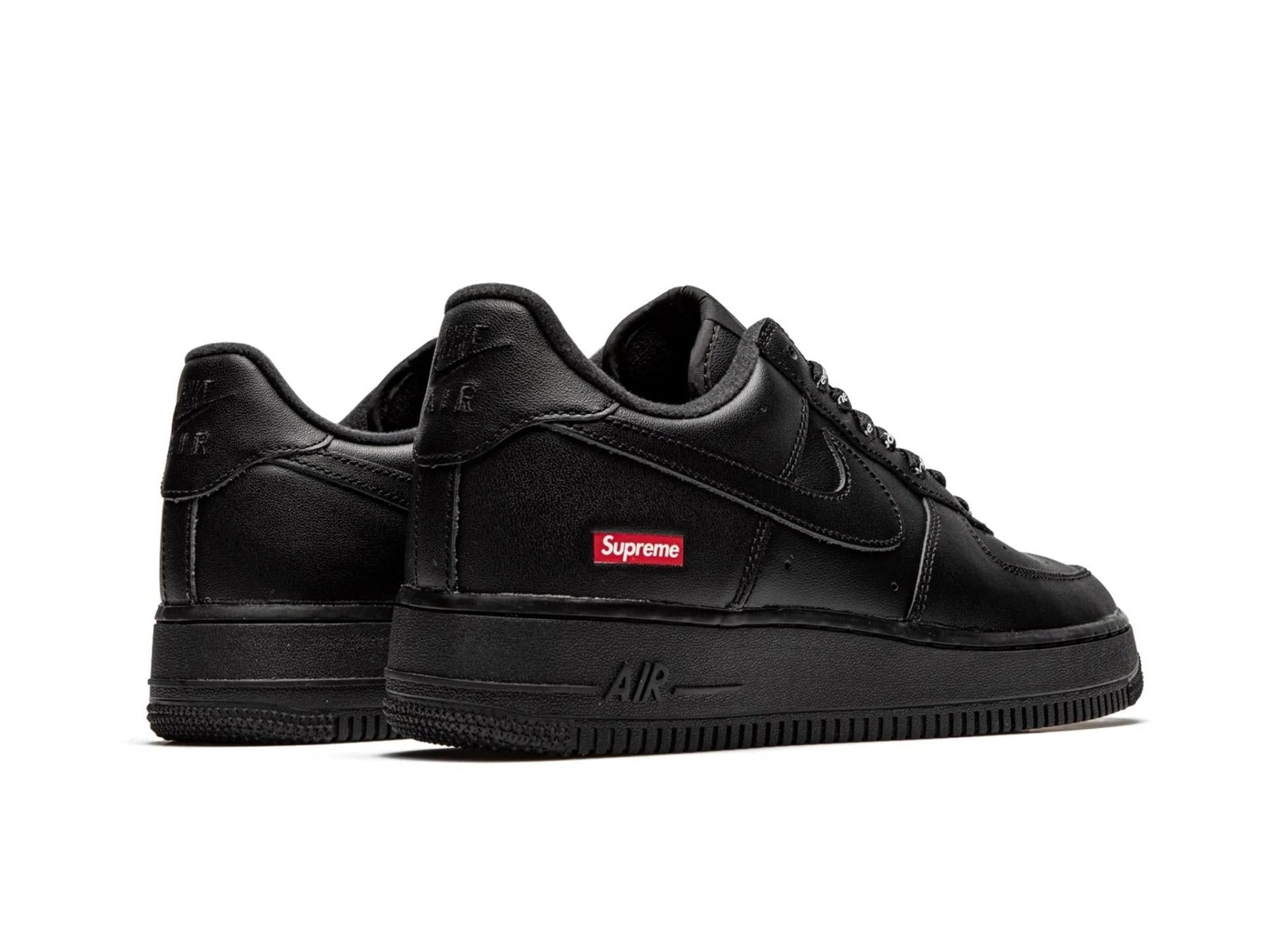 Nike Air Force 1 Low Supreme Black