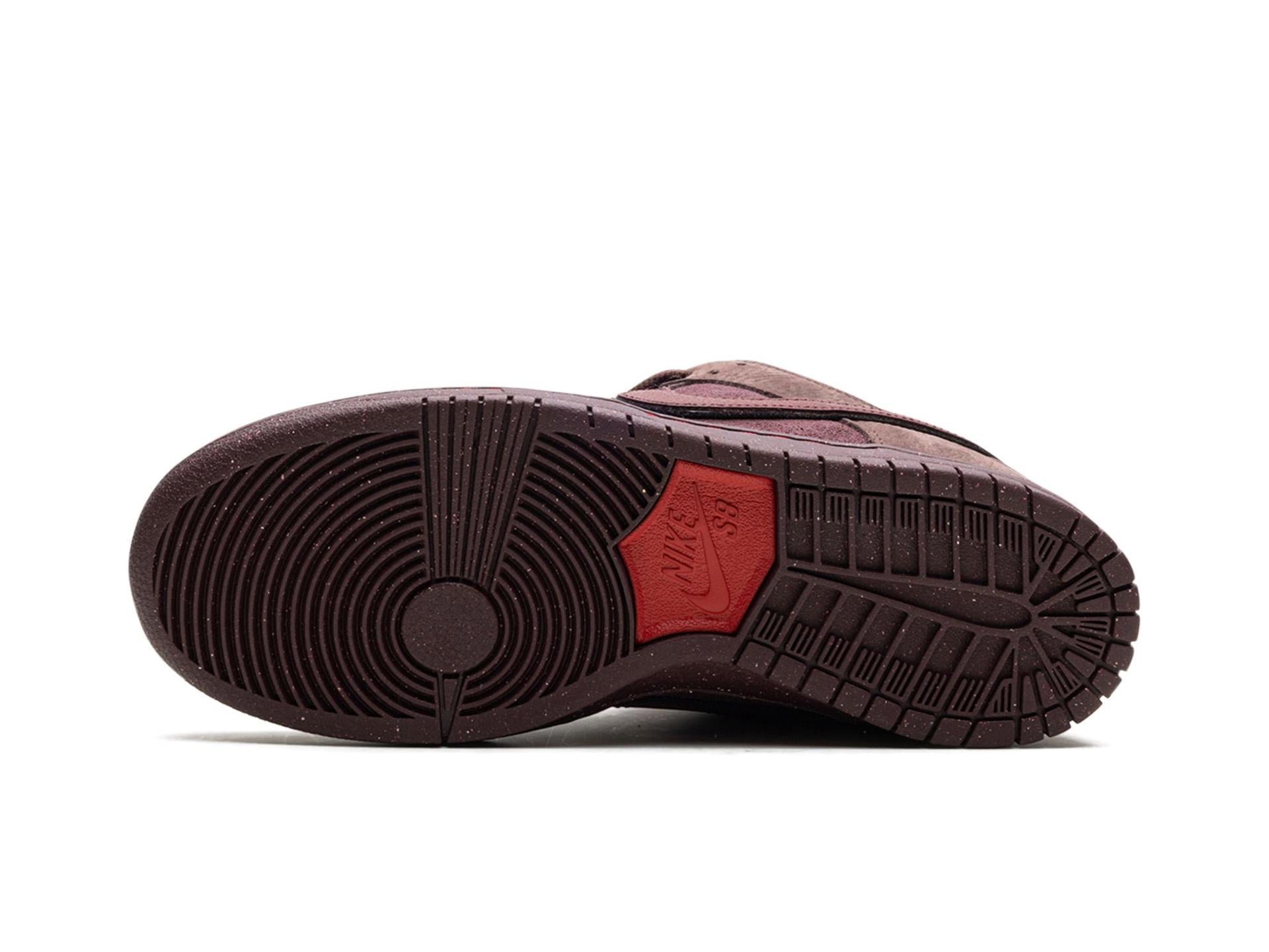 Nike SB Dunk Low City Of Love Burgundy Crush