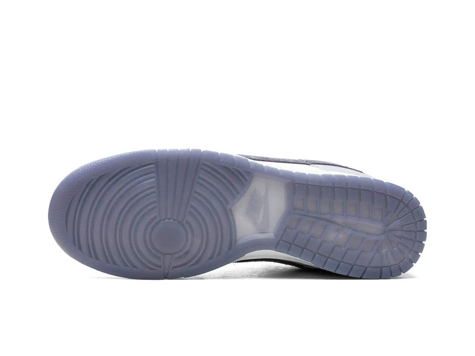 Nike Dunk Low Light Carbon