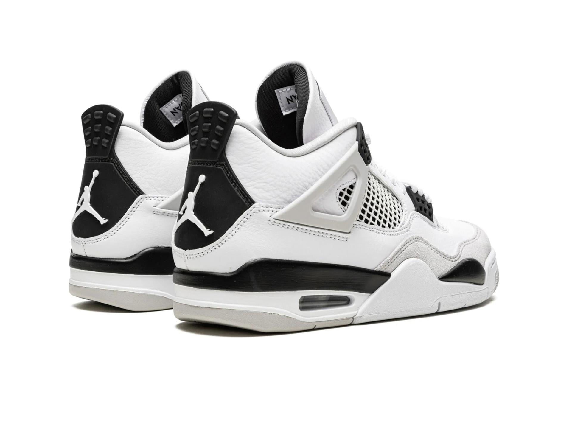 Air Jordan 4 Military Black