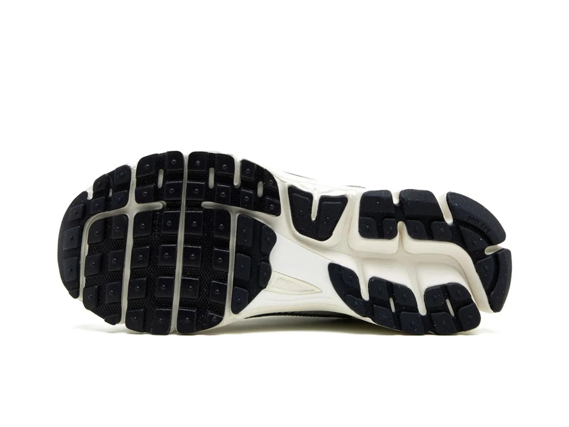 Nike Zoom Vomero 5 Photon Dust (W)