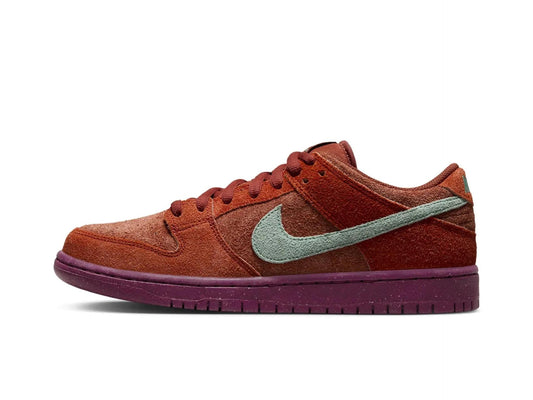 Nike SB Dunk Low Mystic Red