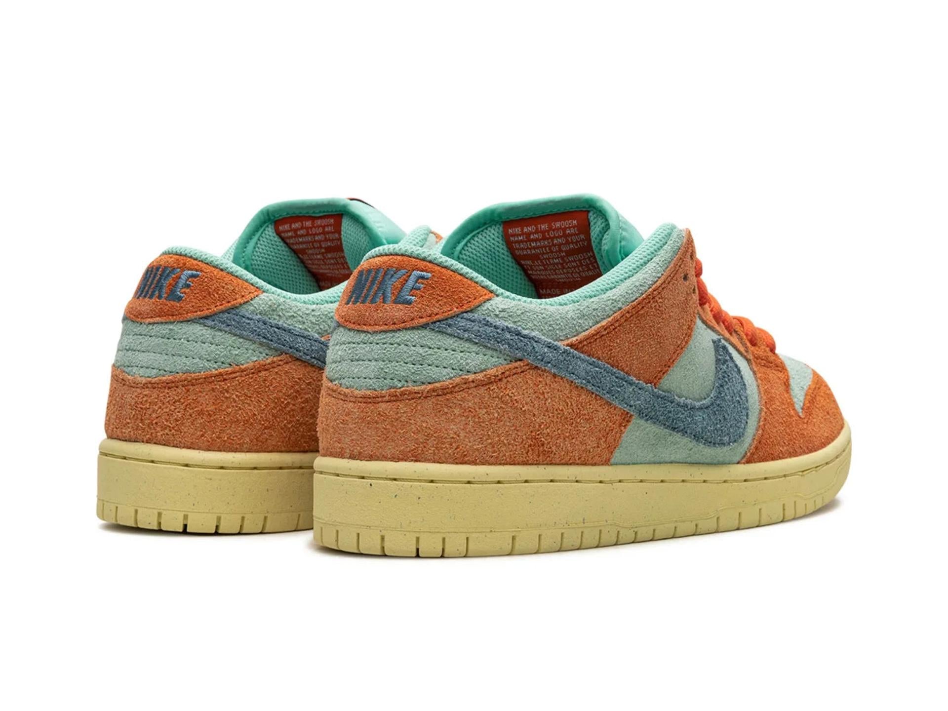 Nike SB Dunk Low Orange Emerald Rise