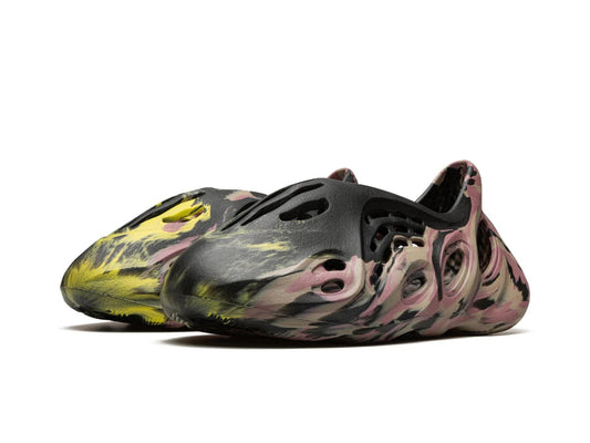 Adidas Yeezy Foam Runner MX Carbon