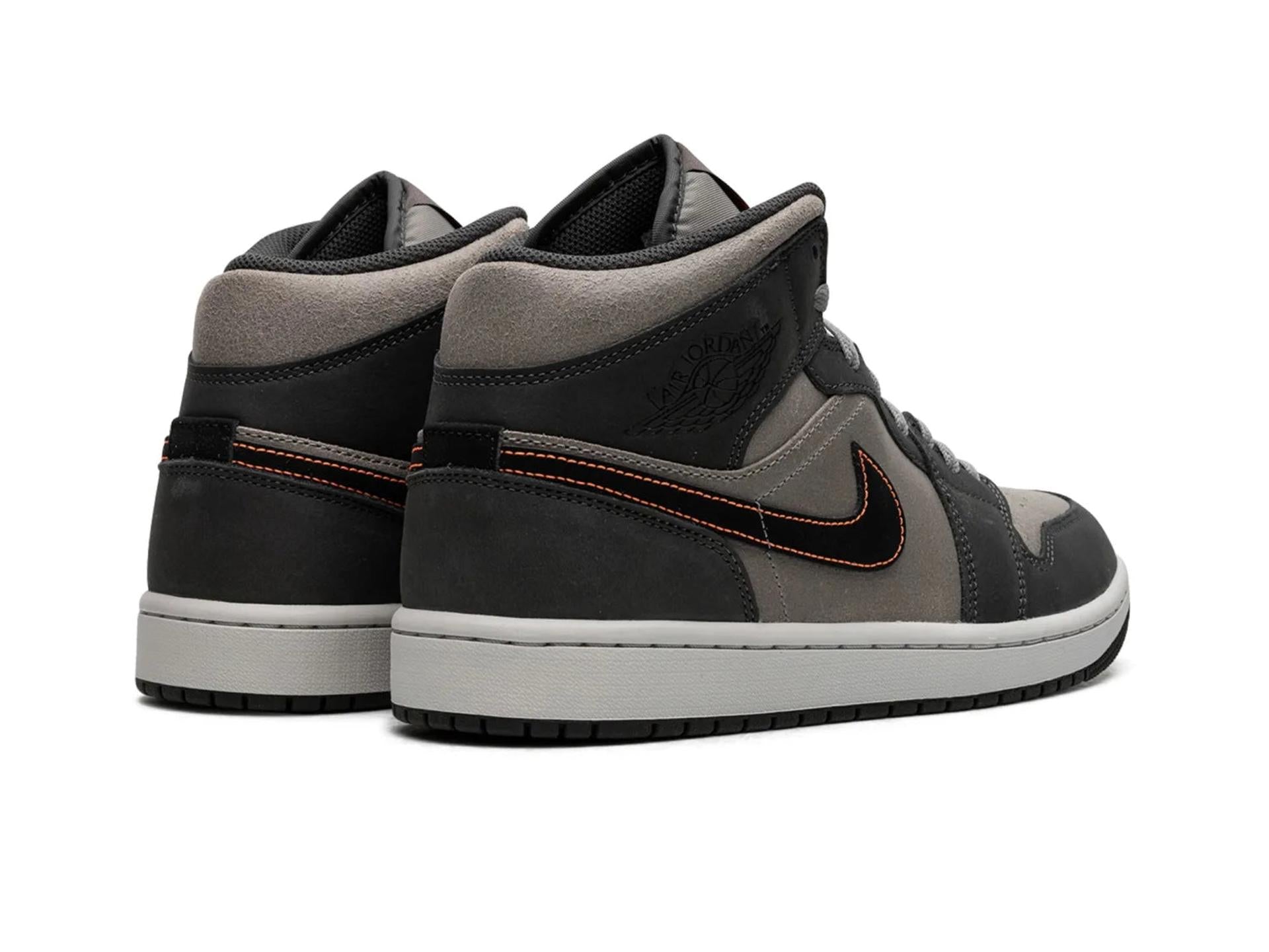 Air Jordan 1 Mid Night Stadium
