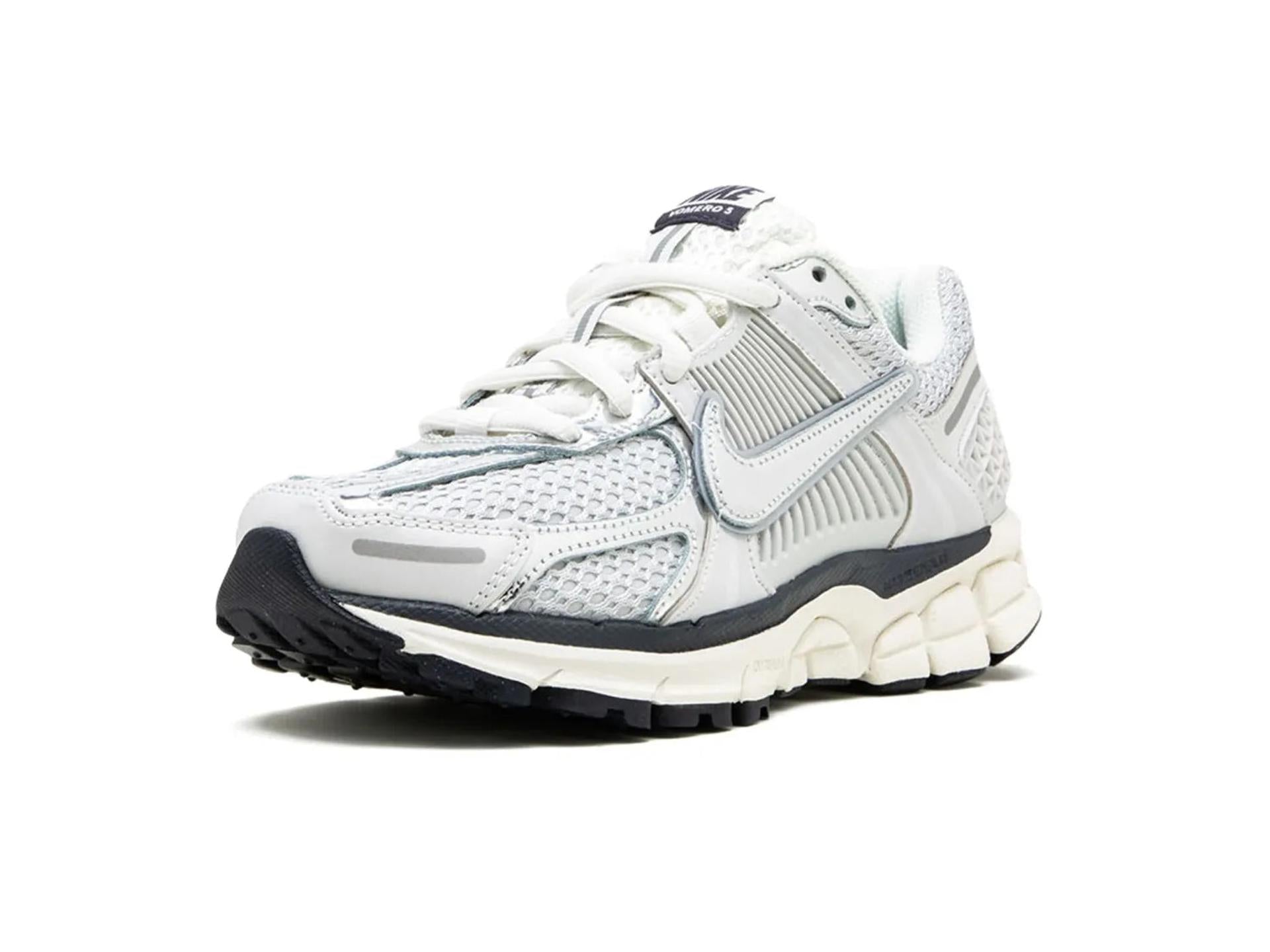 Nike Zoom Vomero 5 Photon Dust (W)
