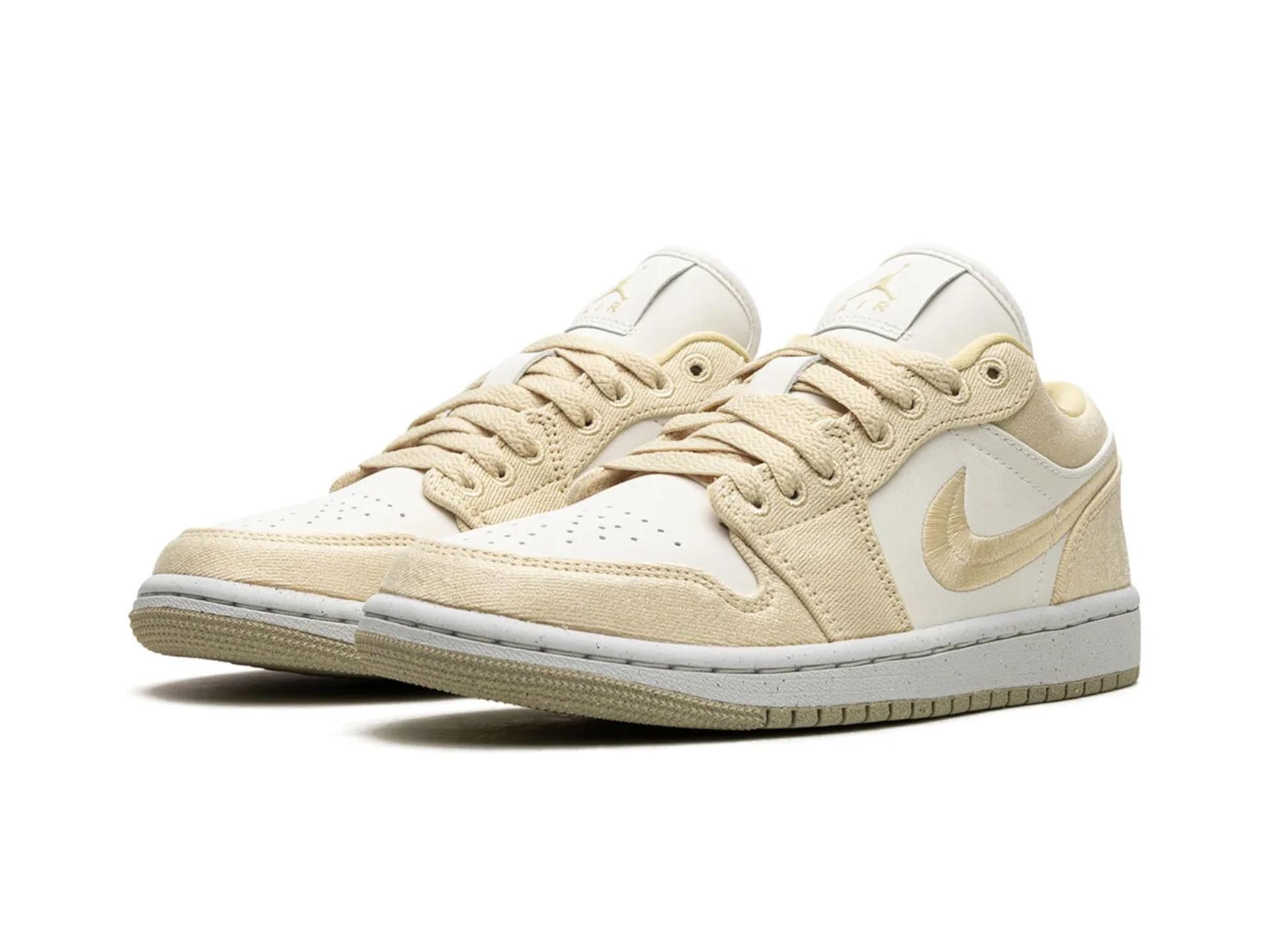 Air Jordan 1 Low Team Gold (W)