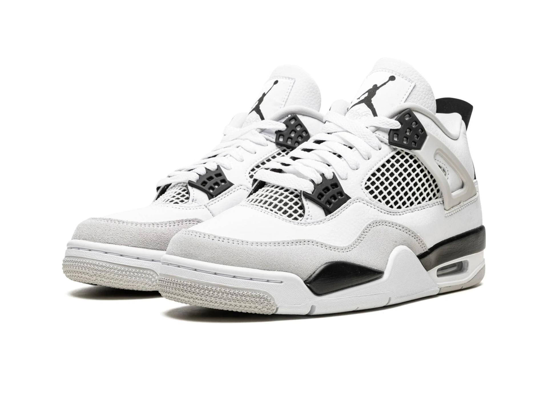 Air Jordan 4 Military Black