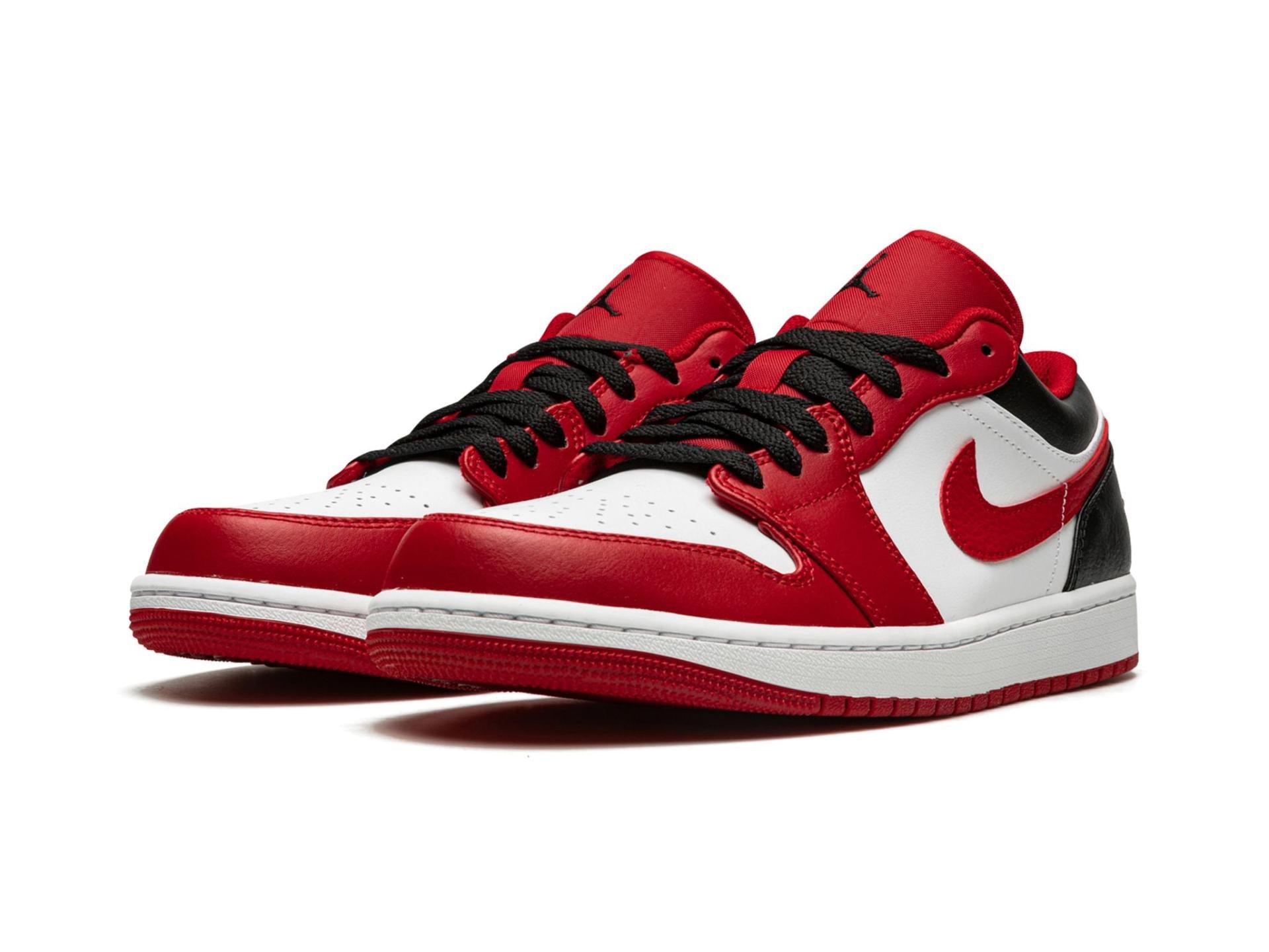 Air Jordan 1 Low Bulls