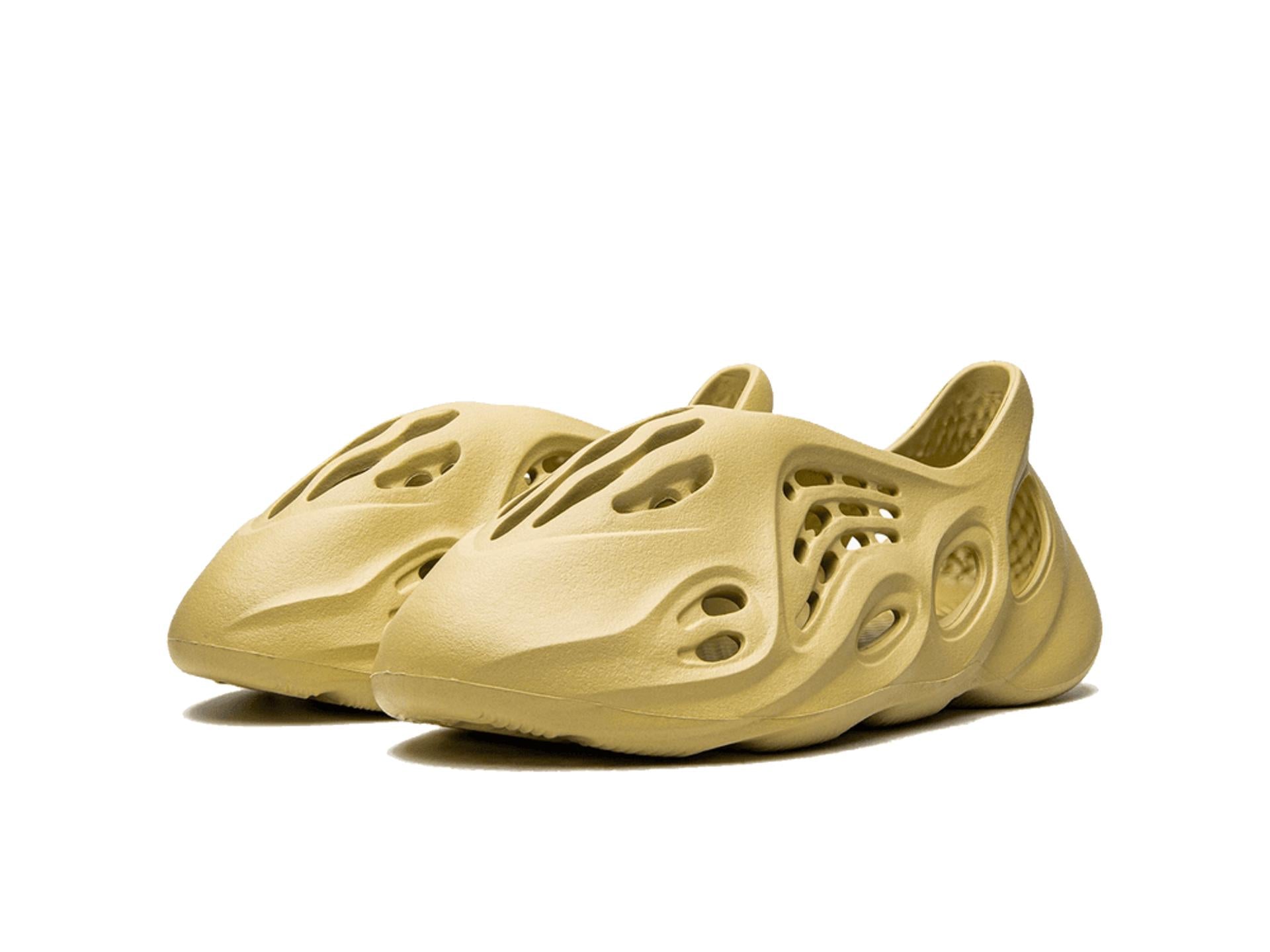 Adidas Yeezy Foam Runner Sulfur
