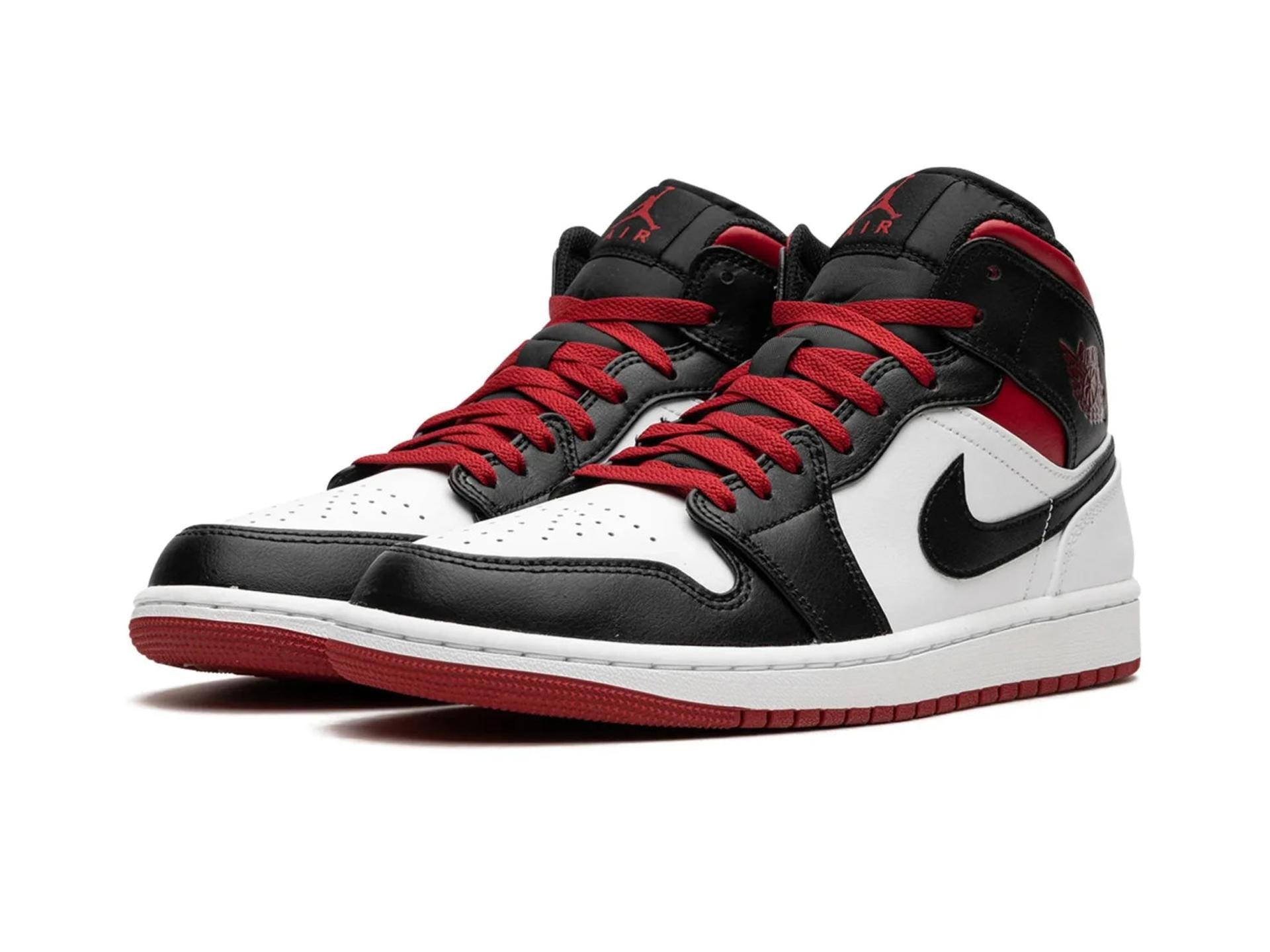 Air Jordan 1 Mid Black Toe (2023)