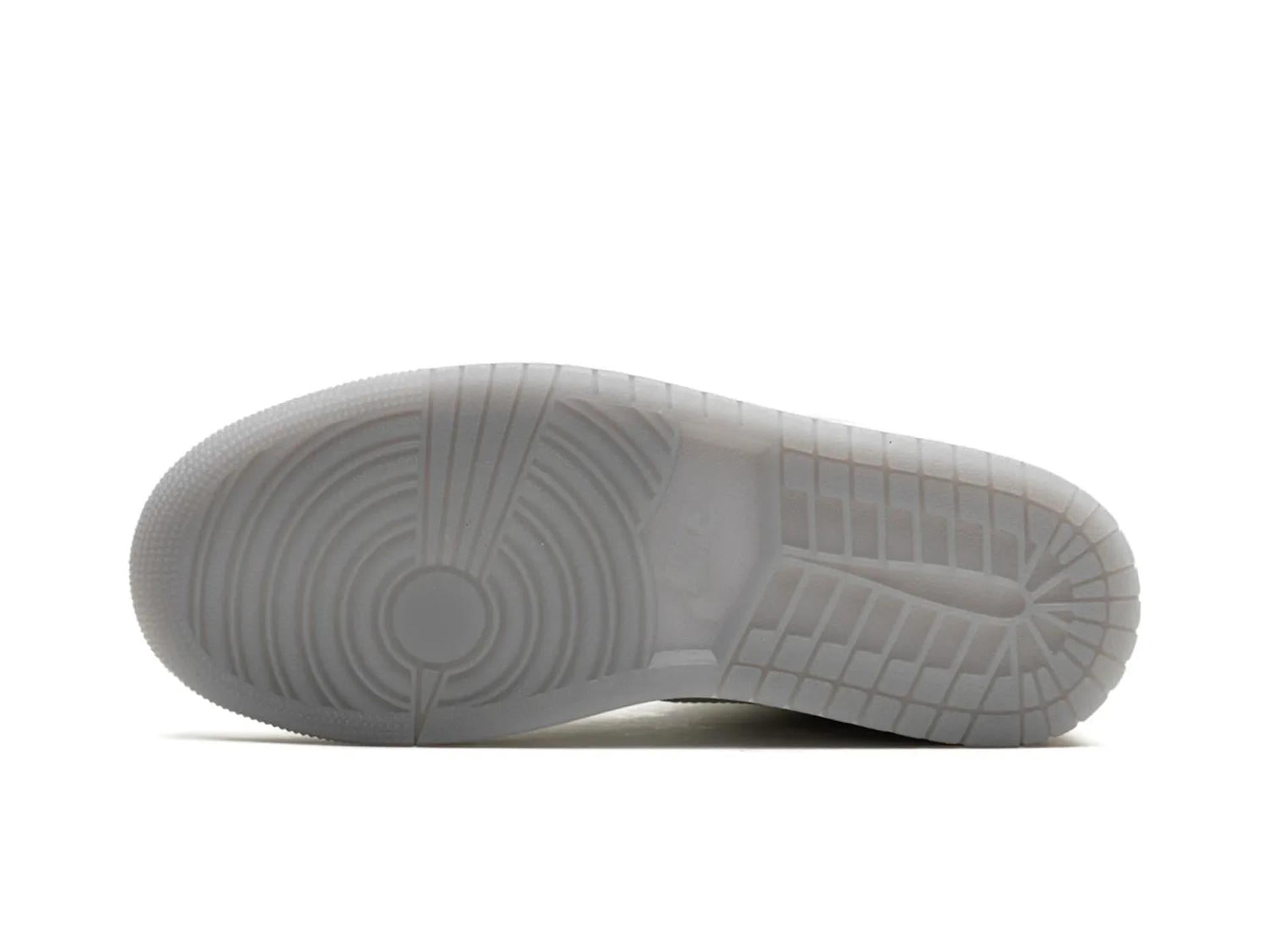 Air Jordan 1 Mid Metallic Silver (W)