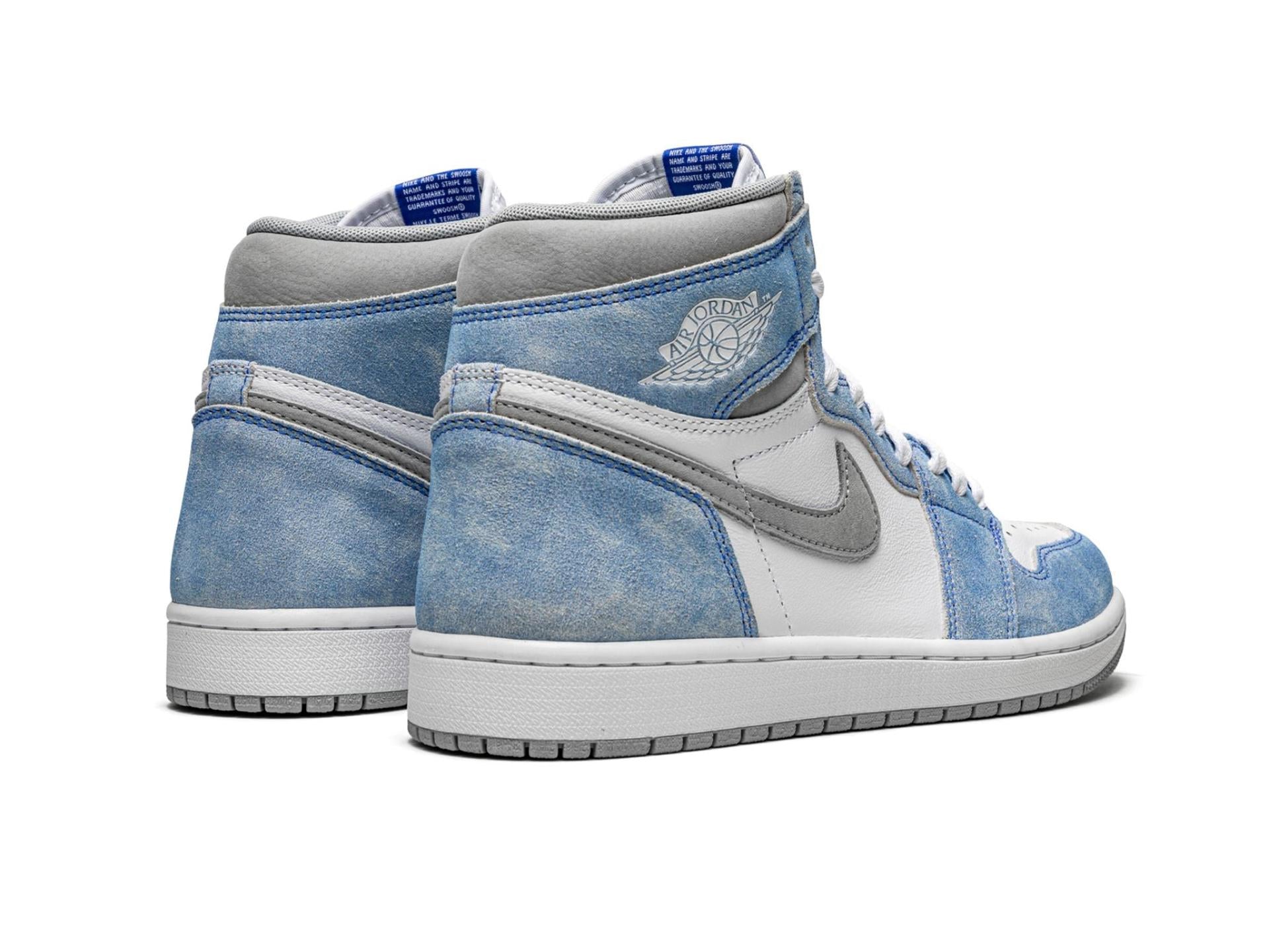 Air Jordan 1 High Hyper Royal