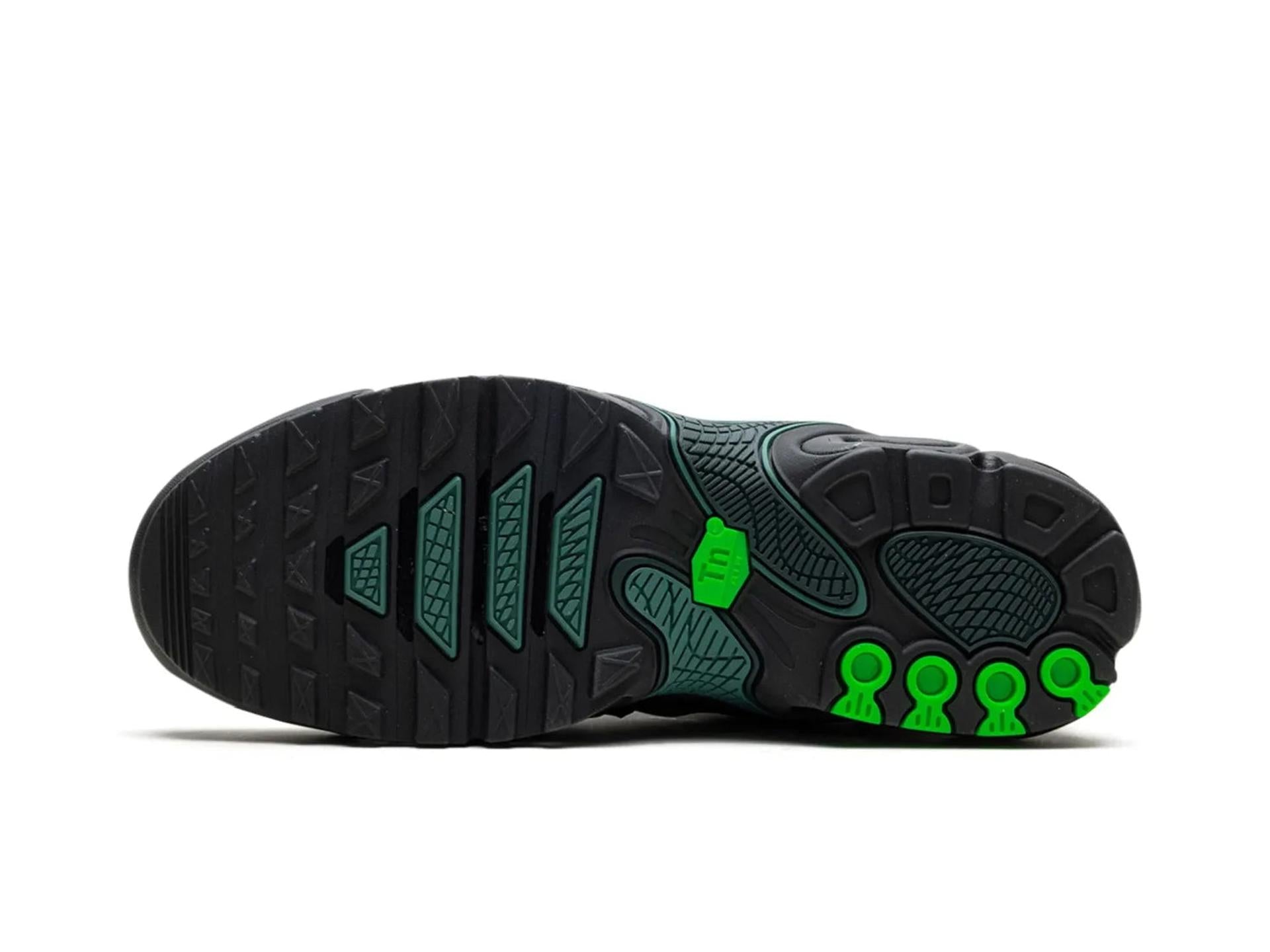 Nike Air Max Plus Drift Black Volt