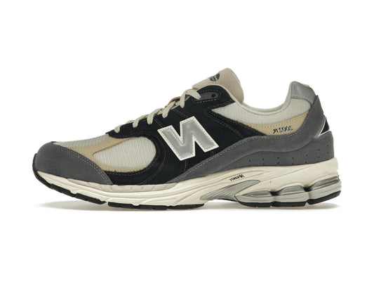 New Balance 2002R Magnet Sandstone